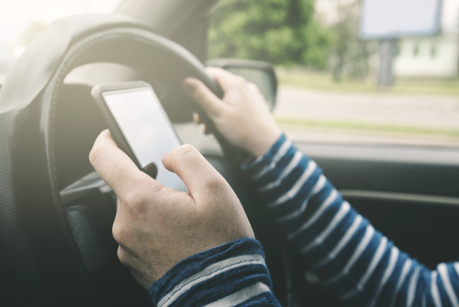 Consequences of Using Your Cell Phone While Driving in Florida Allen